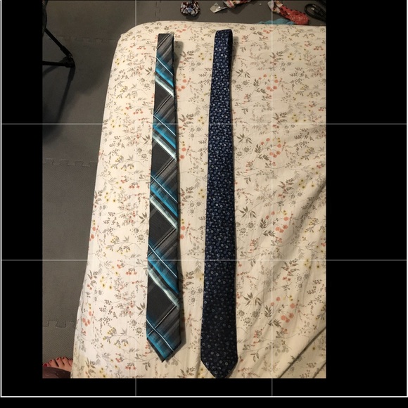 2 men’s neck ties - Picture 1 of 2